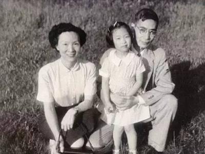 李佩一家.jpg