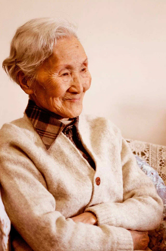 李佩1.jpg