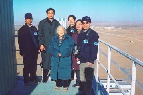 又一巨星陨落！64岁航天顶级专家倒在讲台上，临终遗言竟是道歉