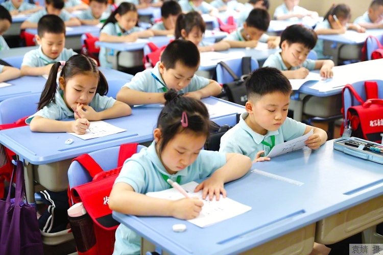 small.jpg?key=beb5080b9wxada5f438b1fe8a6380df2e4a98a7ba6737c8d60