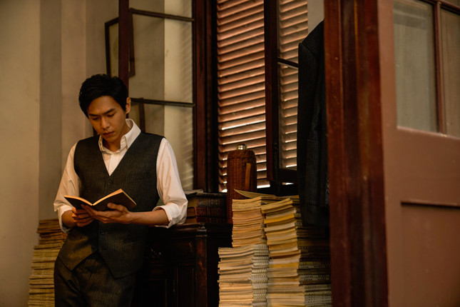 2、电影《1921》张若昀饰刘少奇_副本.jpg 2、电影《1921》张若昀饰刘少奇_副本.jpg