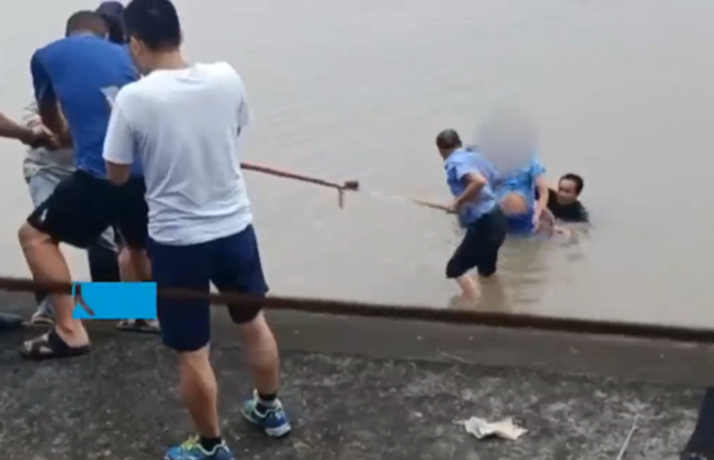 内 175045_副本.png