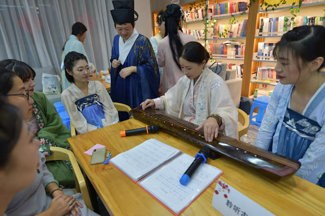 内0f9ee148815c01c18_副本.jpg 内0f9ee148815c01c18_副本.jpg