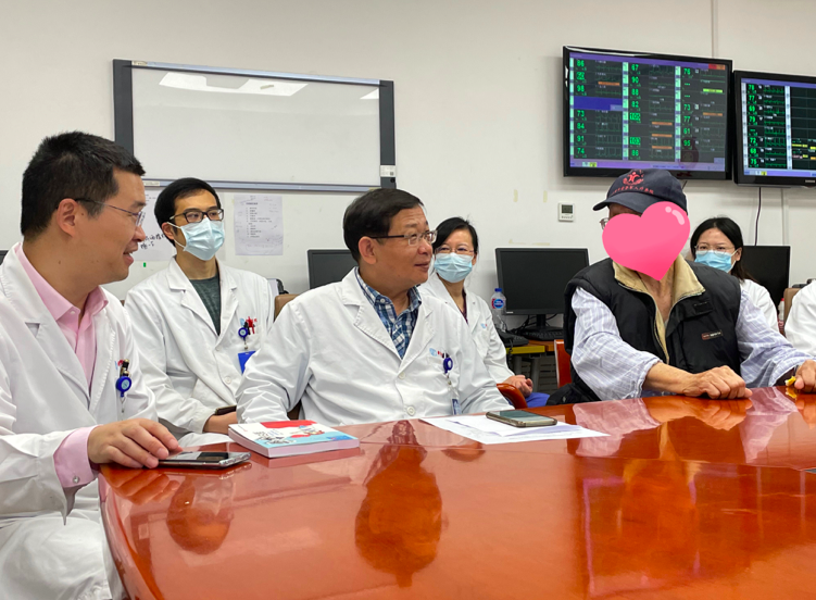 屏幕快照 2021-11-24 下午5.06.10.png 屏幕快照 2021-11-24 下午5.06.10.png