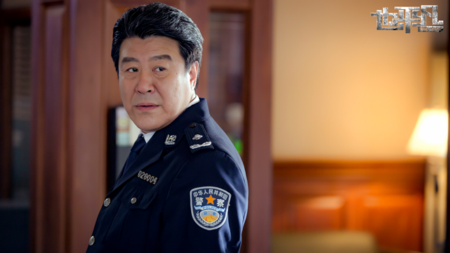 吕凉饰演肖建国_副本.png