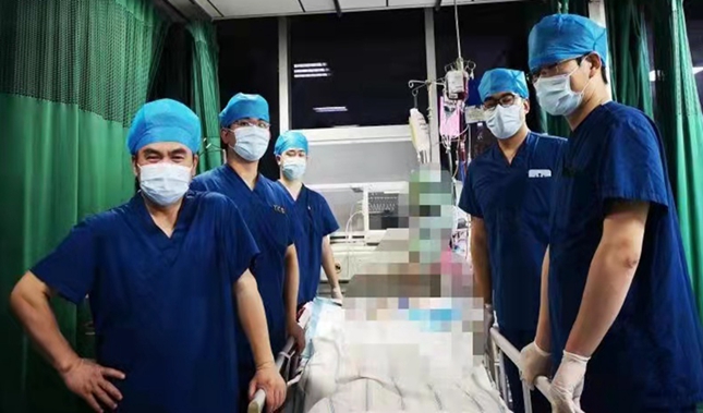 042501压题.jpg 042501压题.jpg