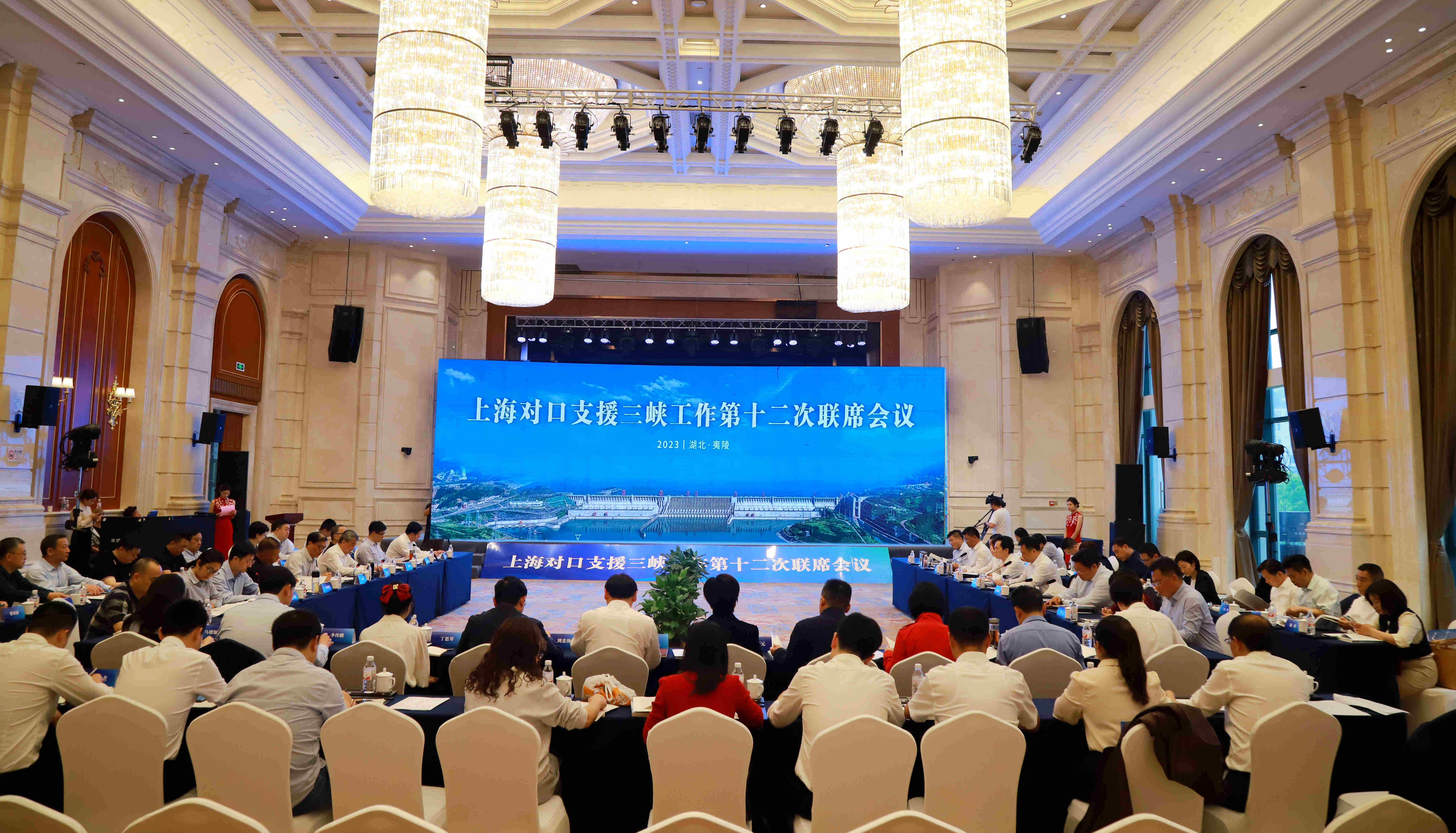 1982822316.jpg 1982822316.jpg