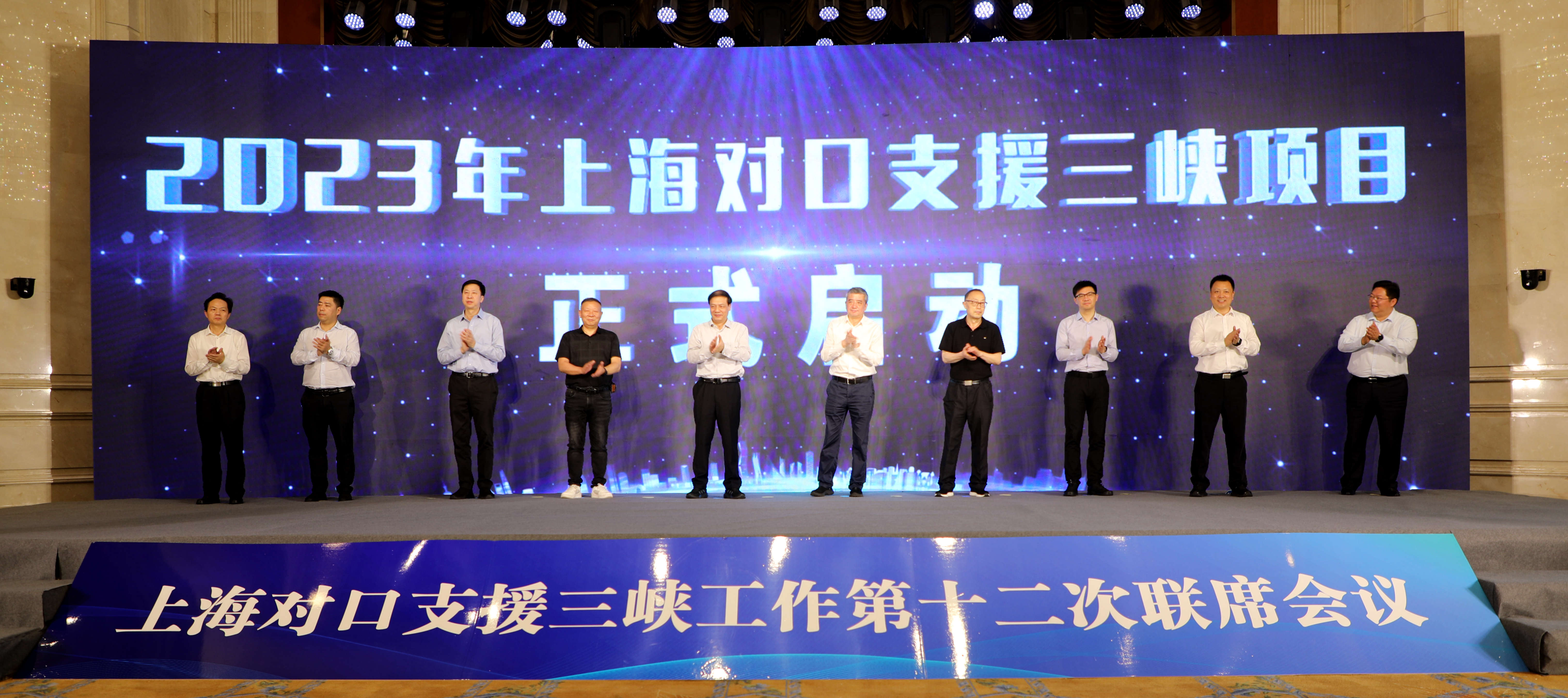 815862589.jpg 815862589.jpg